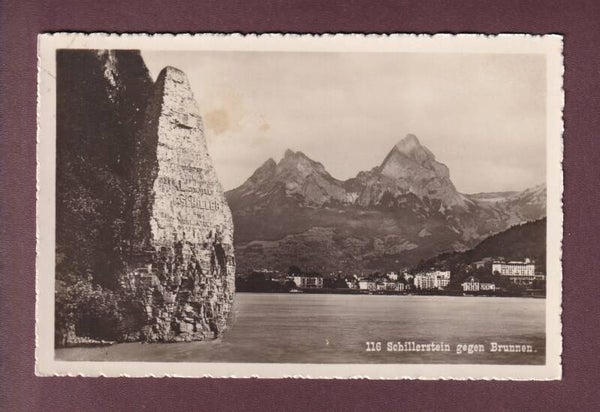 SCHILLERSTEIN mit Brunnen