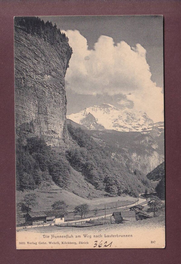 HUNNENFLUH am Weg nach Lauterbrunnen