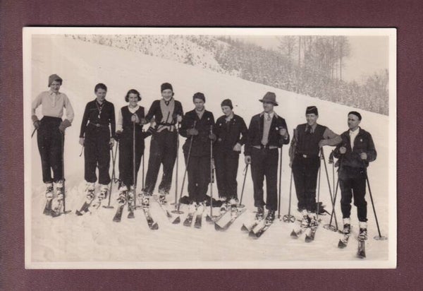 Photo - Une bande de SKIEURS