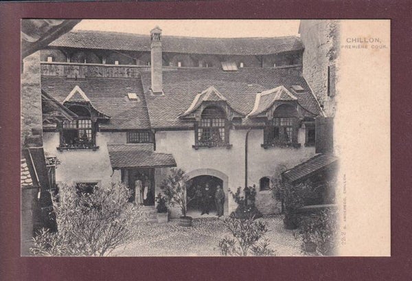 CHILLON - Première cour - Gens