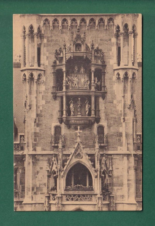 MÜNCHEN - Schäfflertanz am Rathausturm