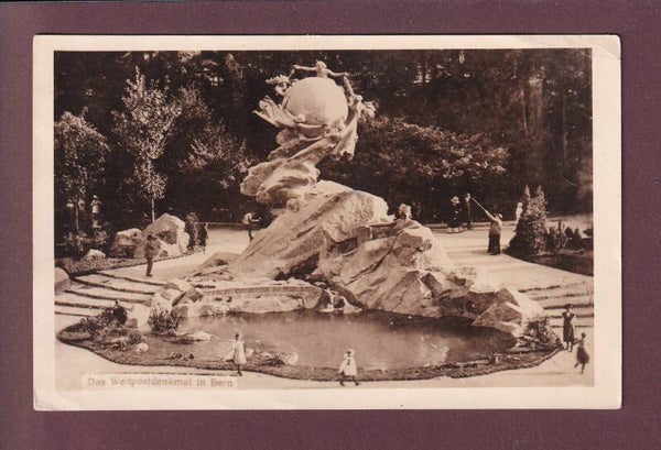 BERN - Weltpostdenkmal - Leute - 1930 // Eckbug //