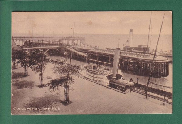 HULL - Corporation Pier - Boat