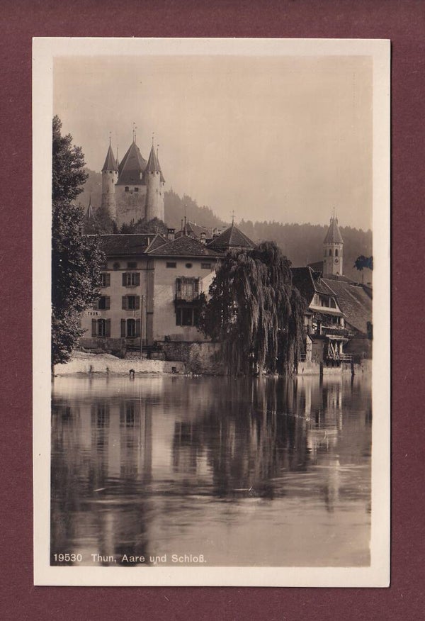 THUN - Aare und Schloss