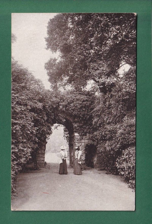 KEW GARDENS - Ruined Arch
