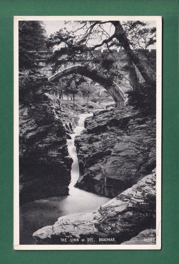 BRAEMAR - The Linn of Dee