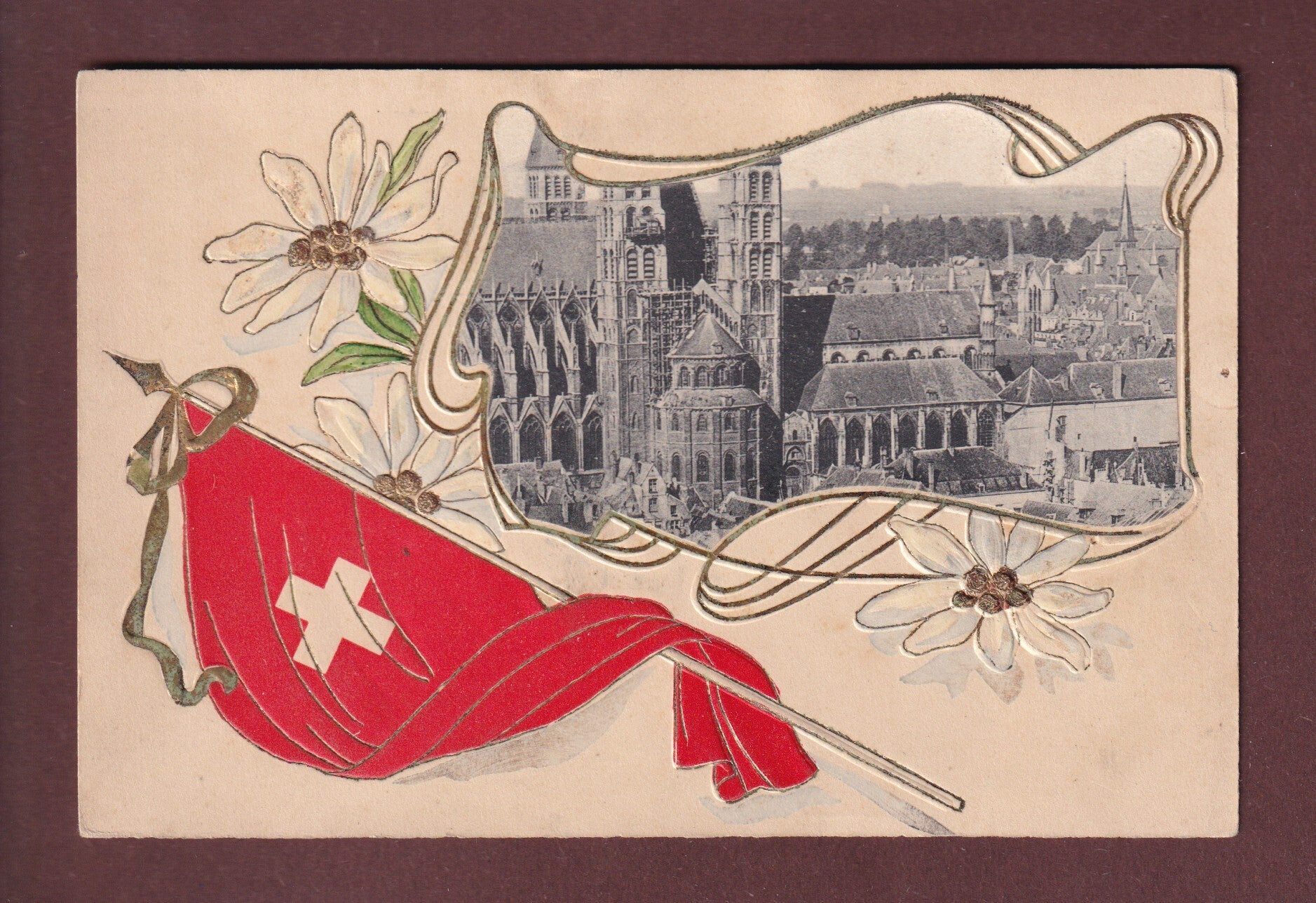SUISSE et Edelweiss mais… La cathédrale est d'ailleurs