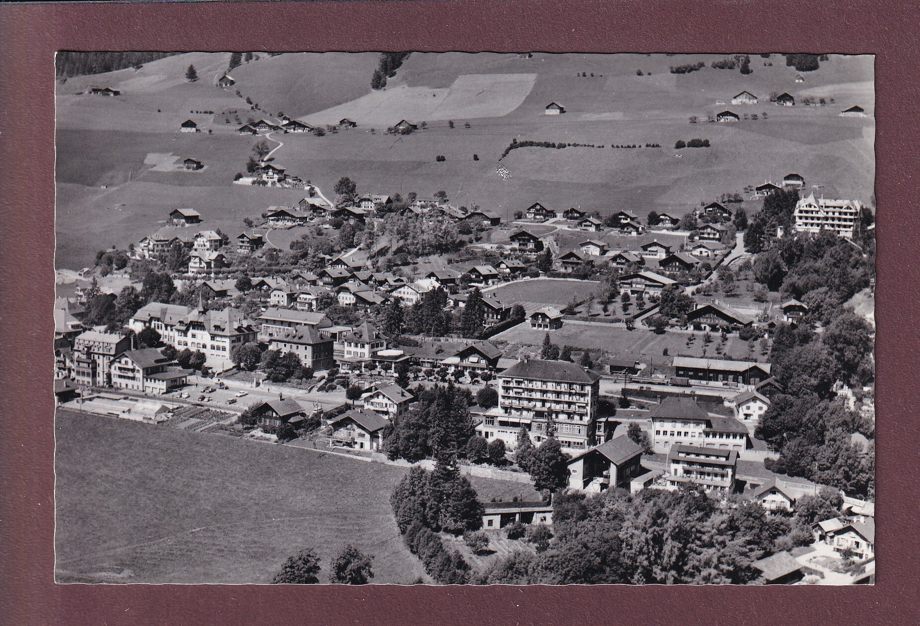 Vue aérienne - CHÂTEAU D'OEX