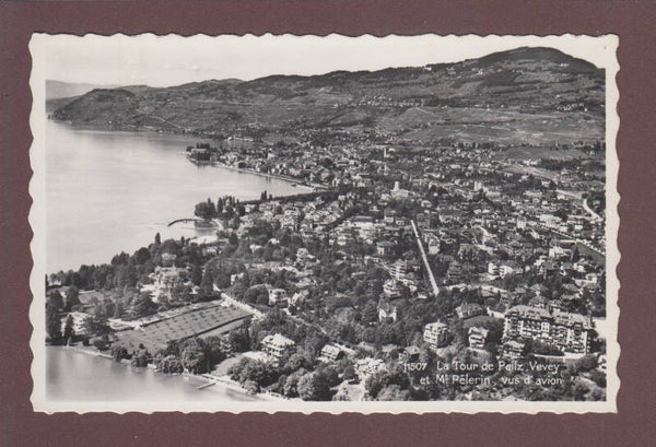 LA TOUR DE PEILZ et VEVEY vus d'avion - 1952