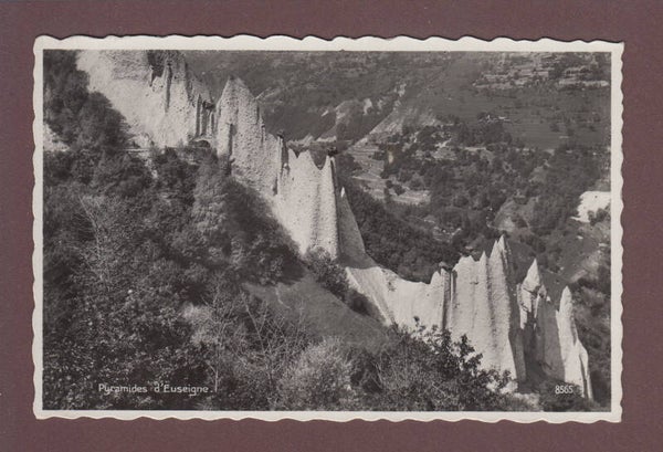 Pyramides d'EUSEIGNE - 1942