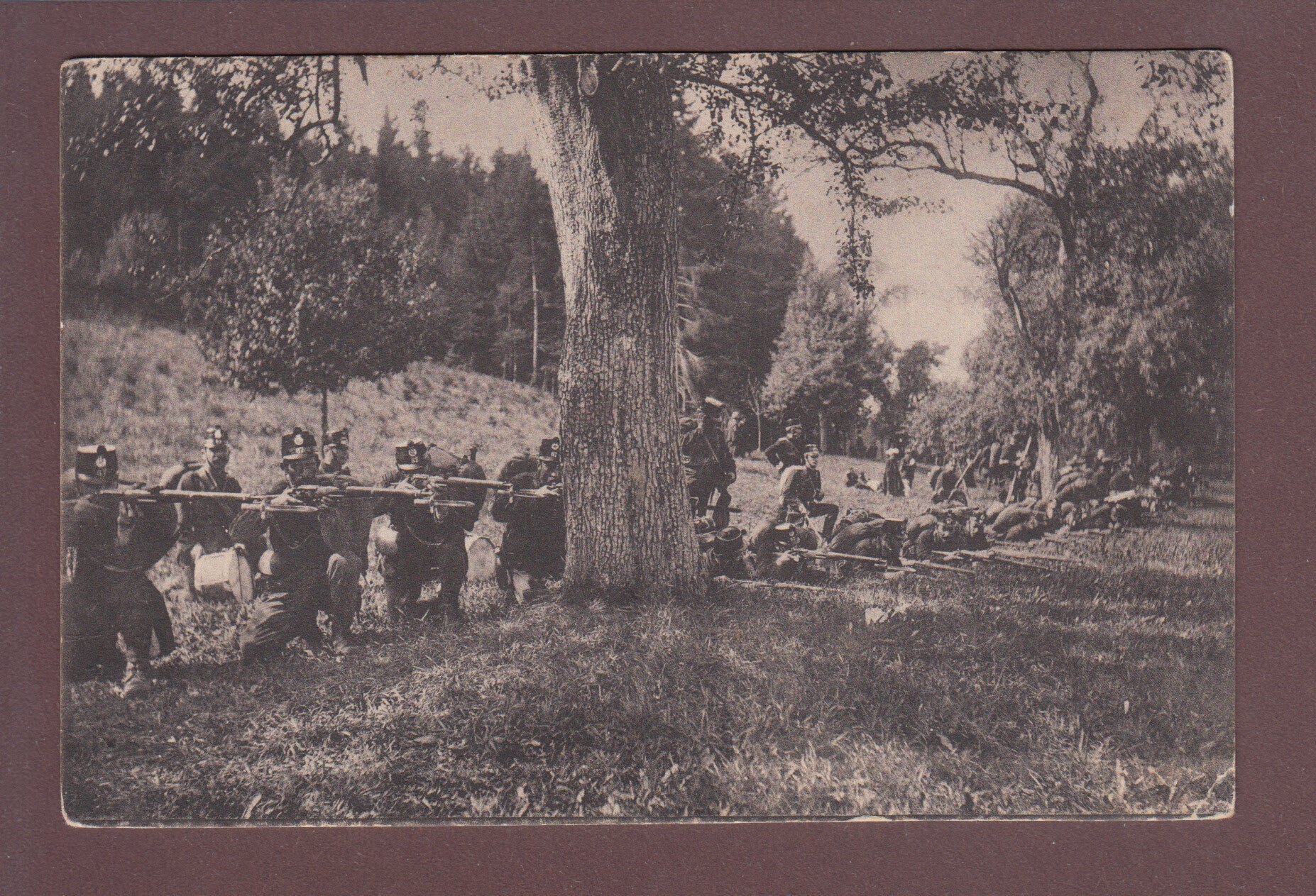 SOLDAT - Infanterie au combat - 1915 Feldpost // petit pli d'angle //