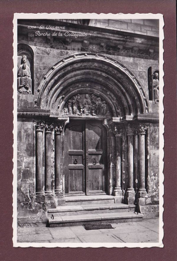 ST. URSANNE - Porche de la Collégiale