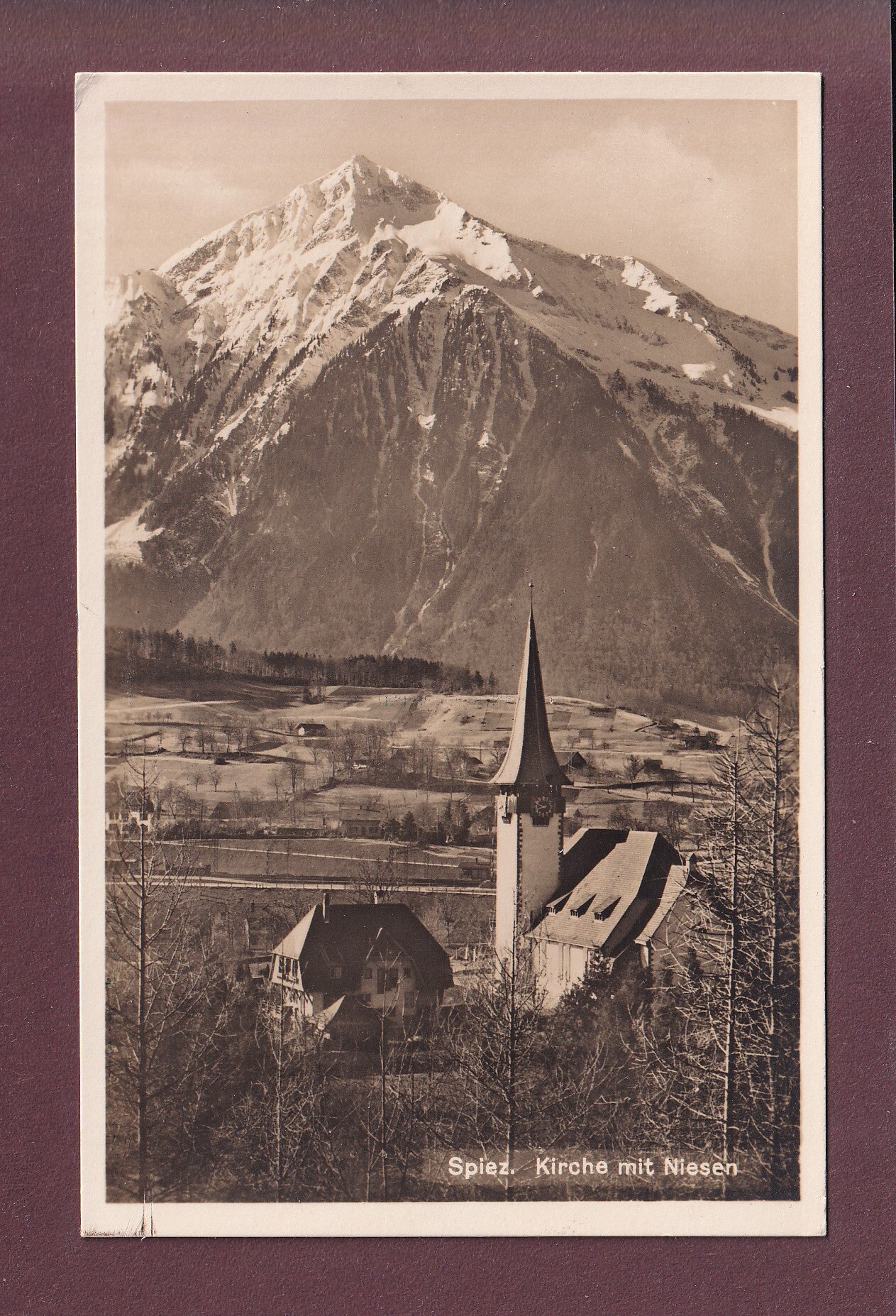SPIEZ - Kirche - Niesen