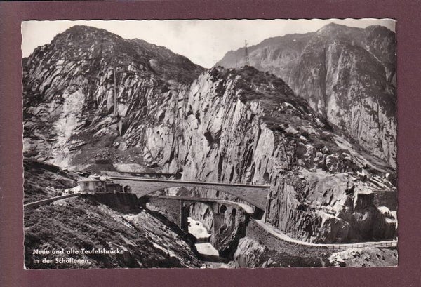 Neue und alte TEUFELSBRÜCKE in der Schöllenen