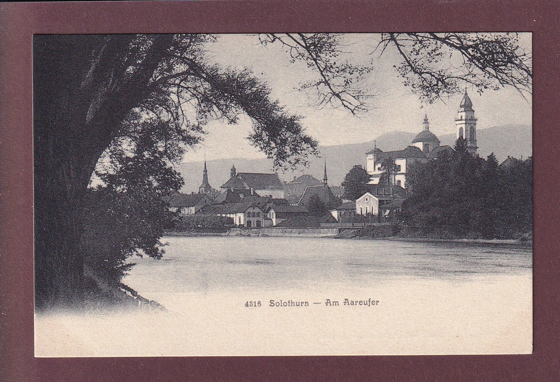 SOLOTHURN - Am Aareufer