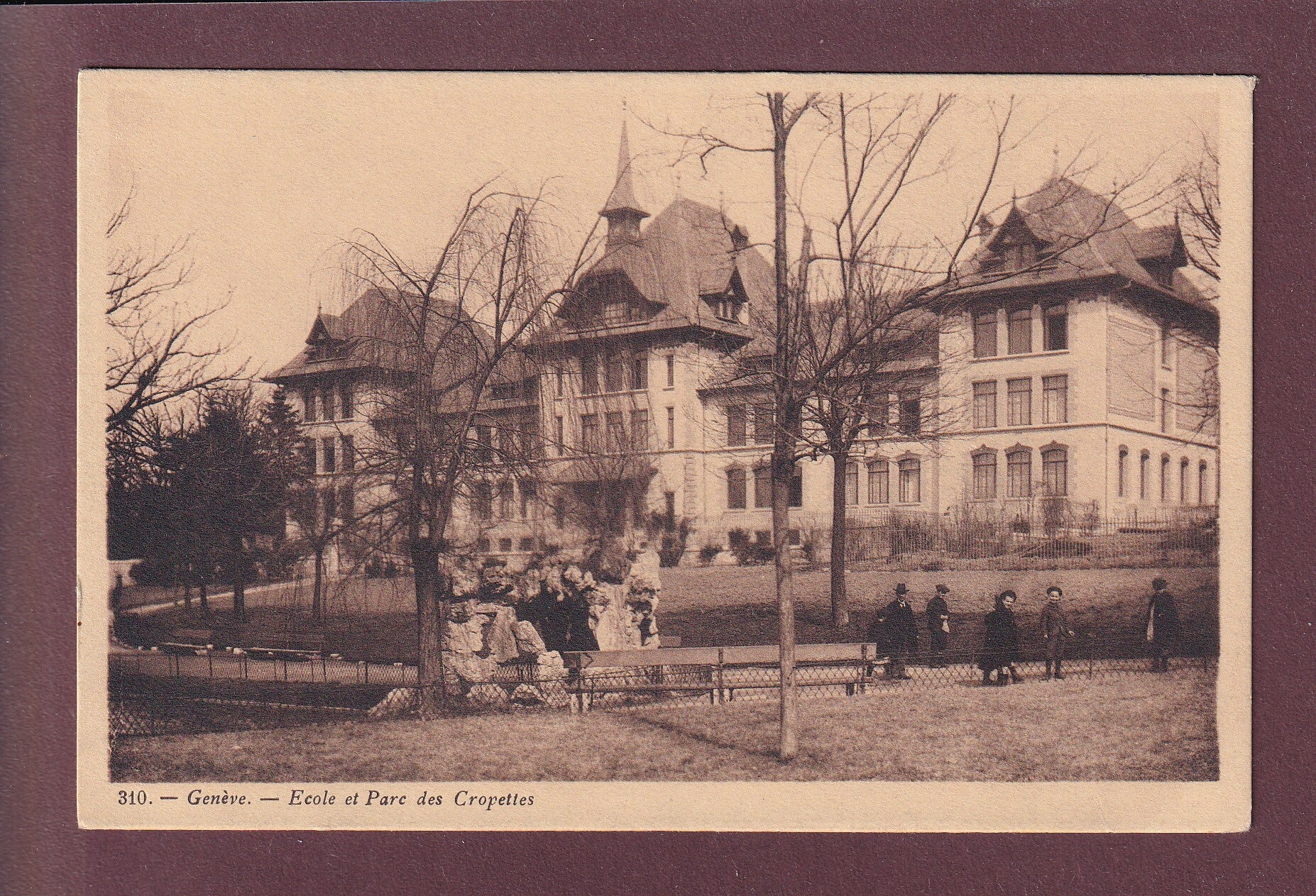 GENEVE - Ecole et parc des Cropettes // pli d'angle //