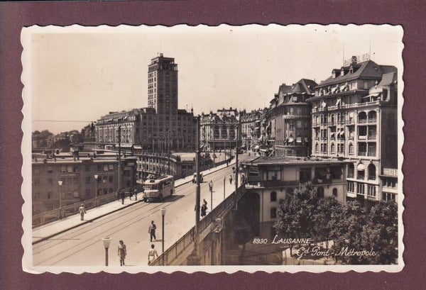 LAUSANNE - Grand Pont - Vieux bus - 1951
