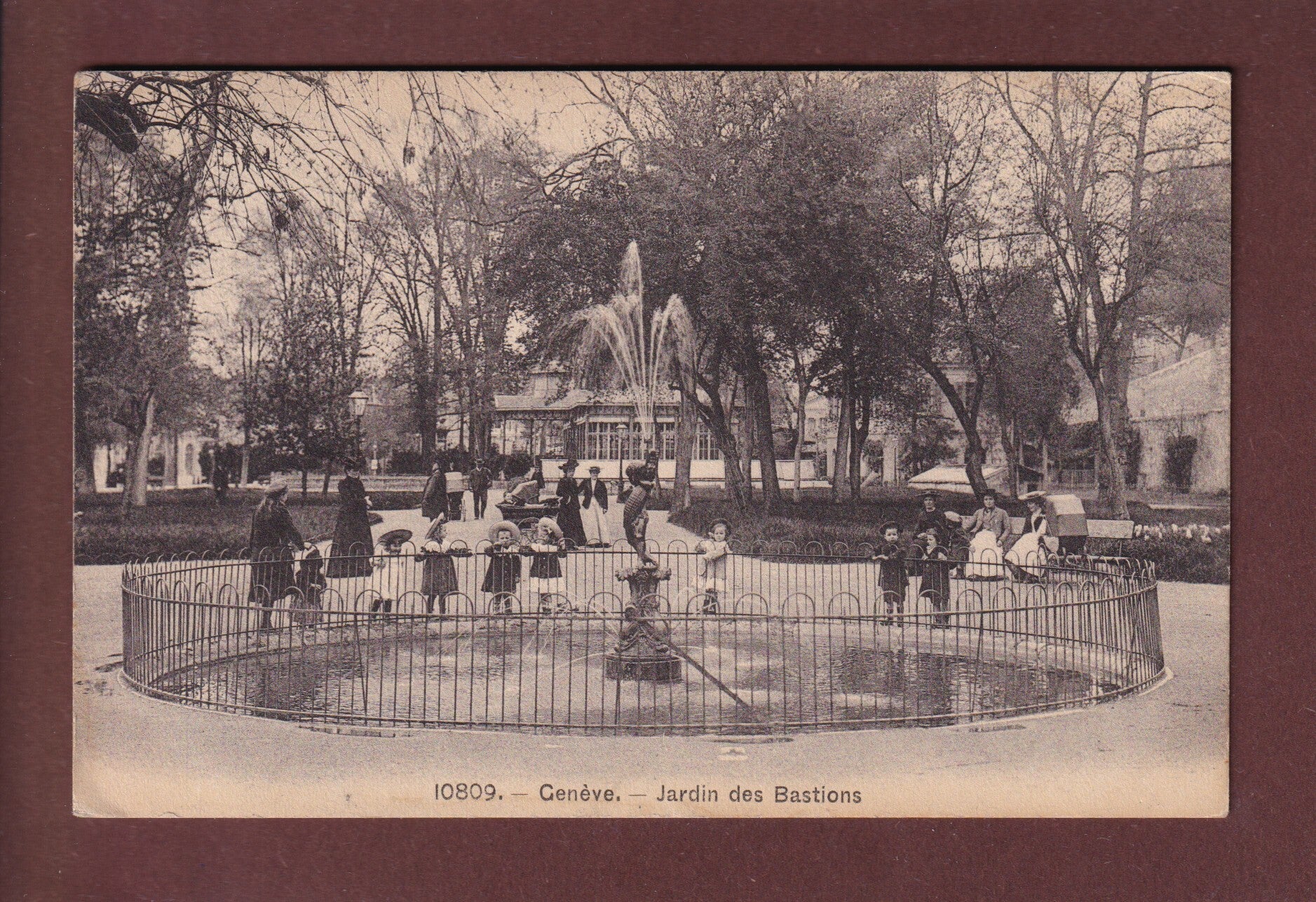 GENEVE - Jardin des Bastions - 1909