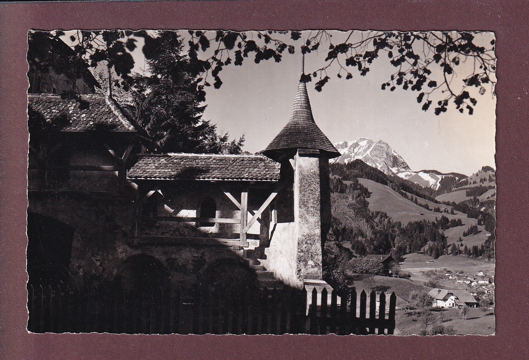 GRUYERES - Le Belluard - 1944