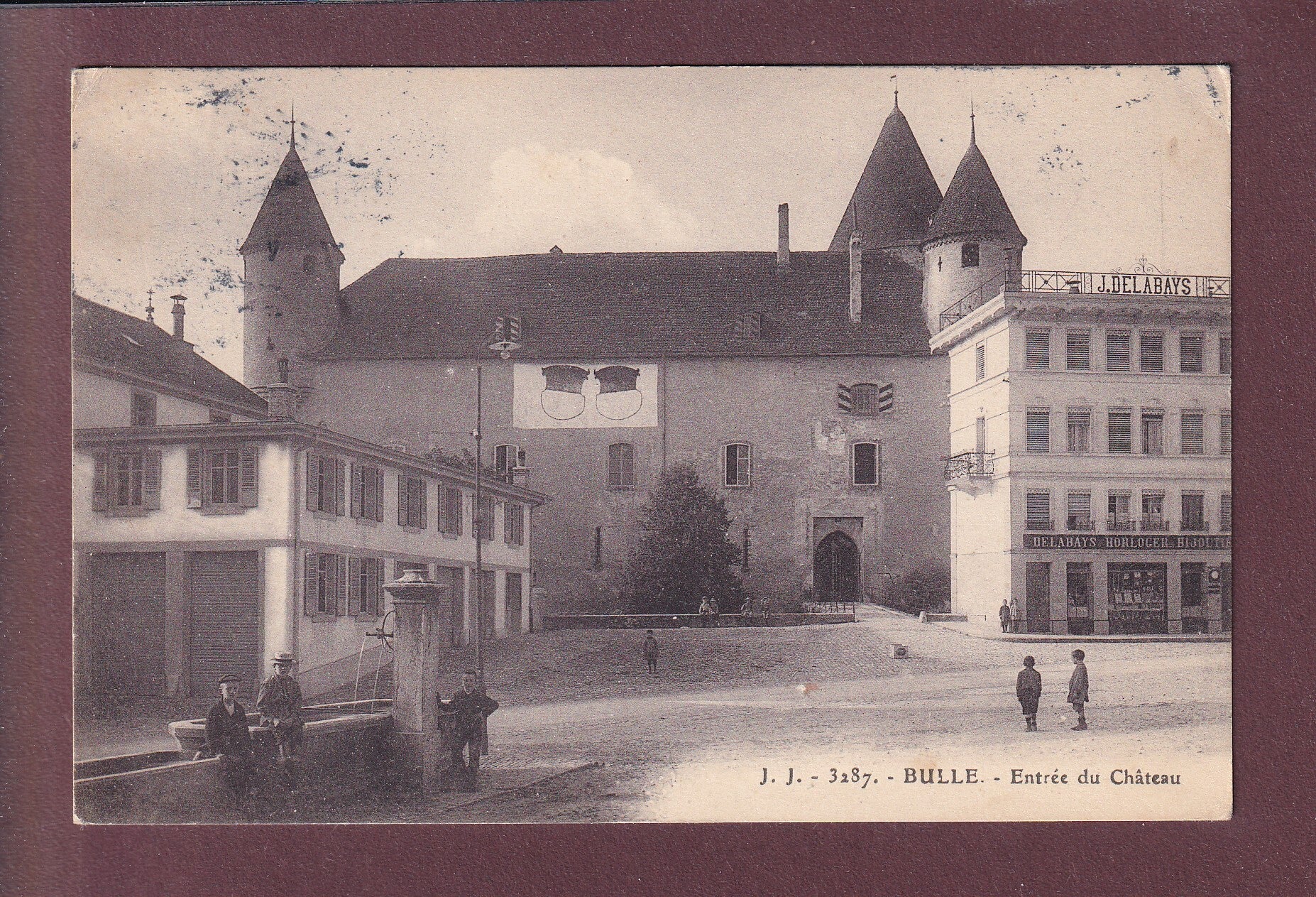 BULLE - Entrée du Château - 1930