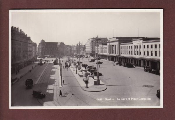 GENEVE - Gare et Place Cornavin