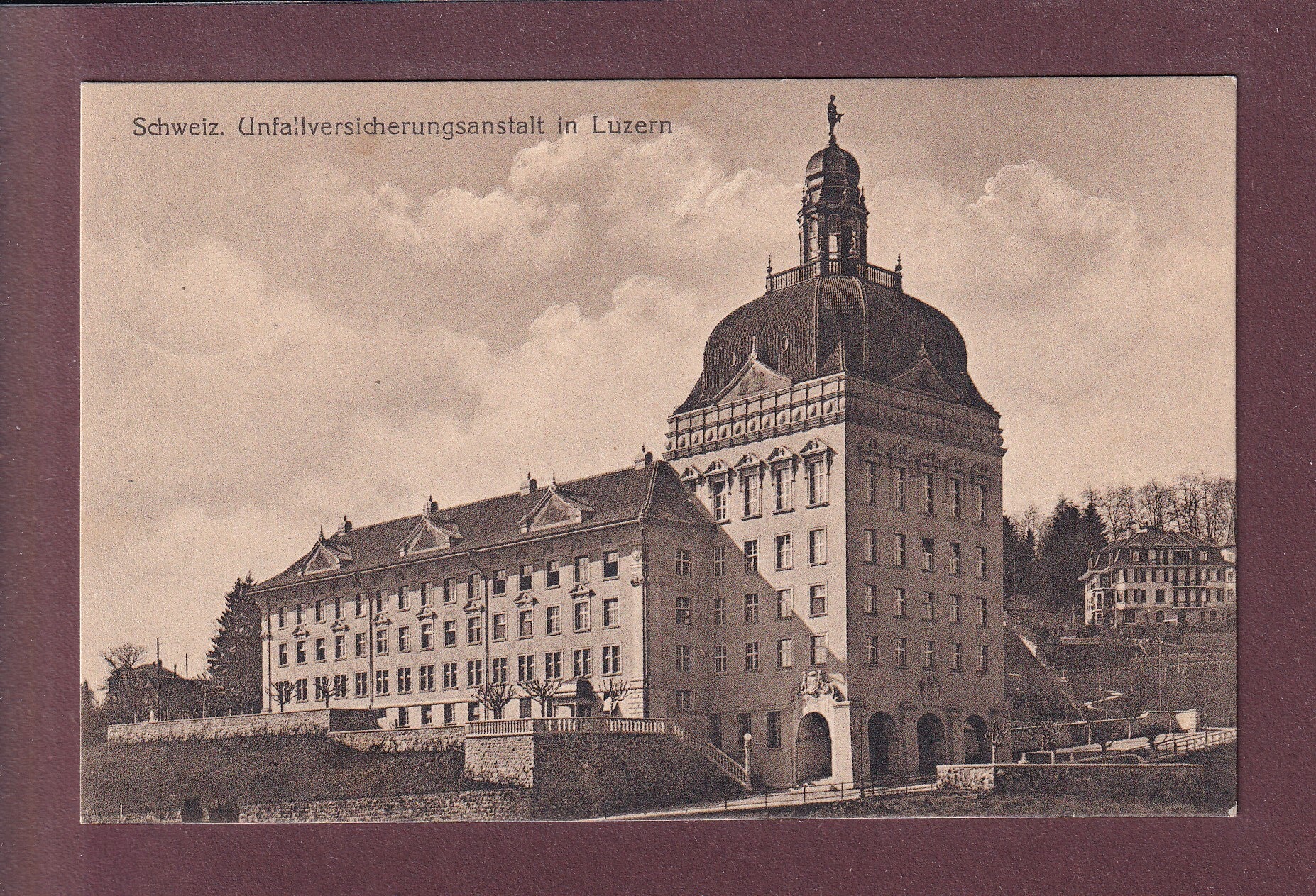 LUZERN - Unfallversicherungsanstalt