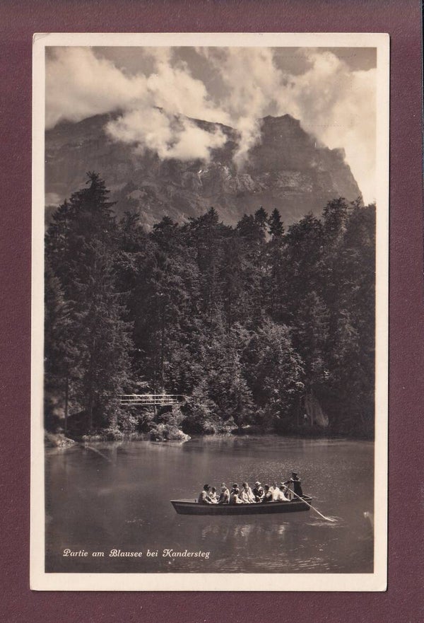 Partie am BLAUSEE bei Kandersteg - Boot