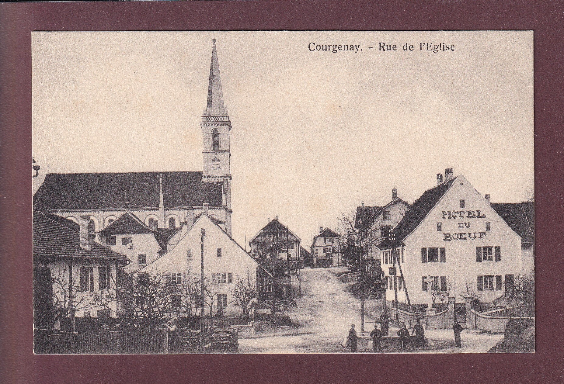 COURGENAY - Hôtel du Bœuf - Eglise
