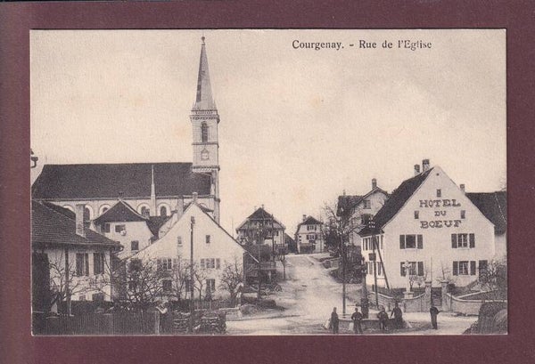 COURGENAY - Hôtel du Bœuf - Eglise