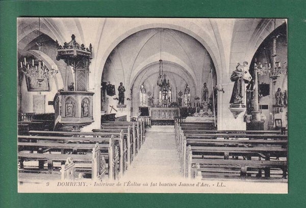 DOMREMY - Intérieur de l'Eglise
