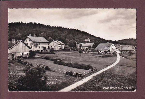 MAUBORGET - Vue partielle // pli d'angle //