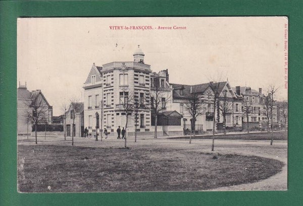 VITRY-LE-FRANCOIS - Avenue Carnot