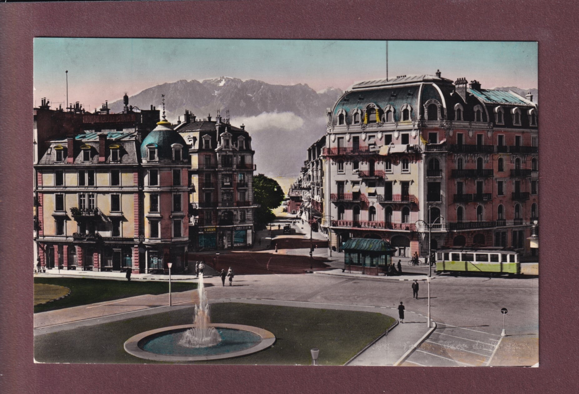 VEVEY - Place de la Gare - Tram