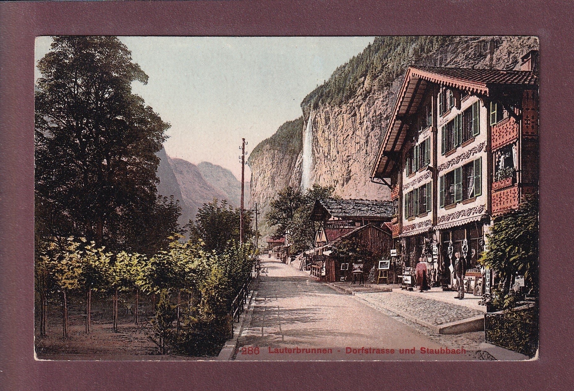 LAUTERBRUNNEN - Dorfstrasse