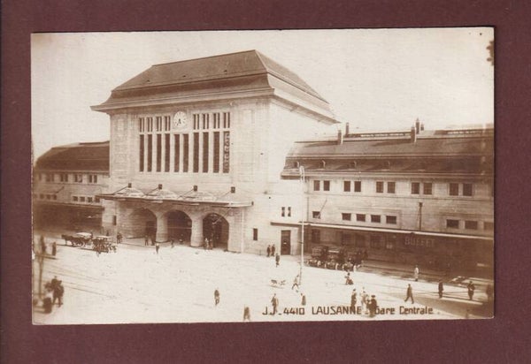 LAUSANNE - La Gare - Attelages