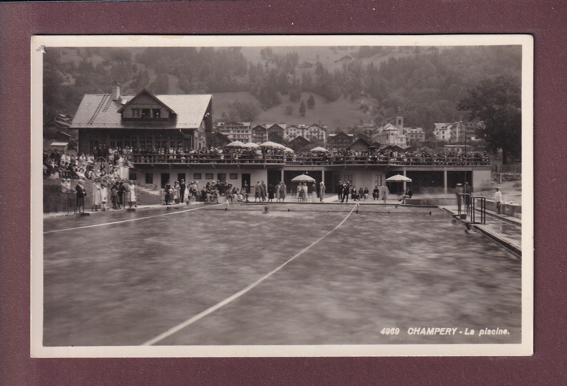 CHAMPERY - La Piscine