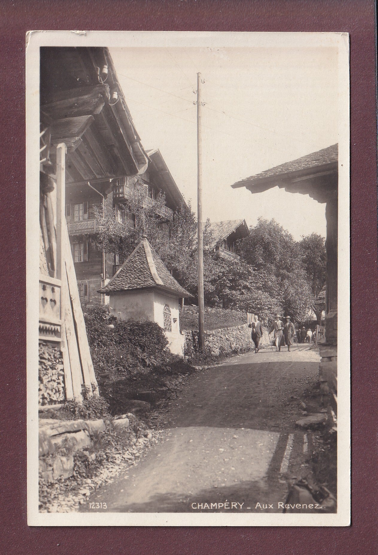 CHAMPERY - Aux Revenez