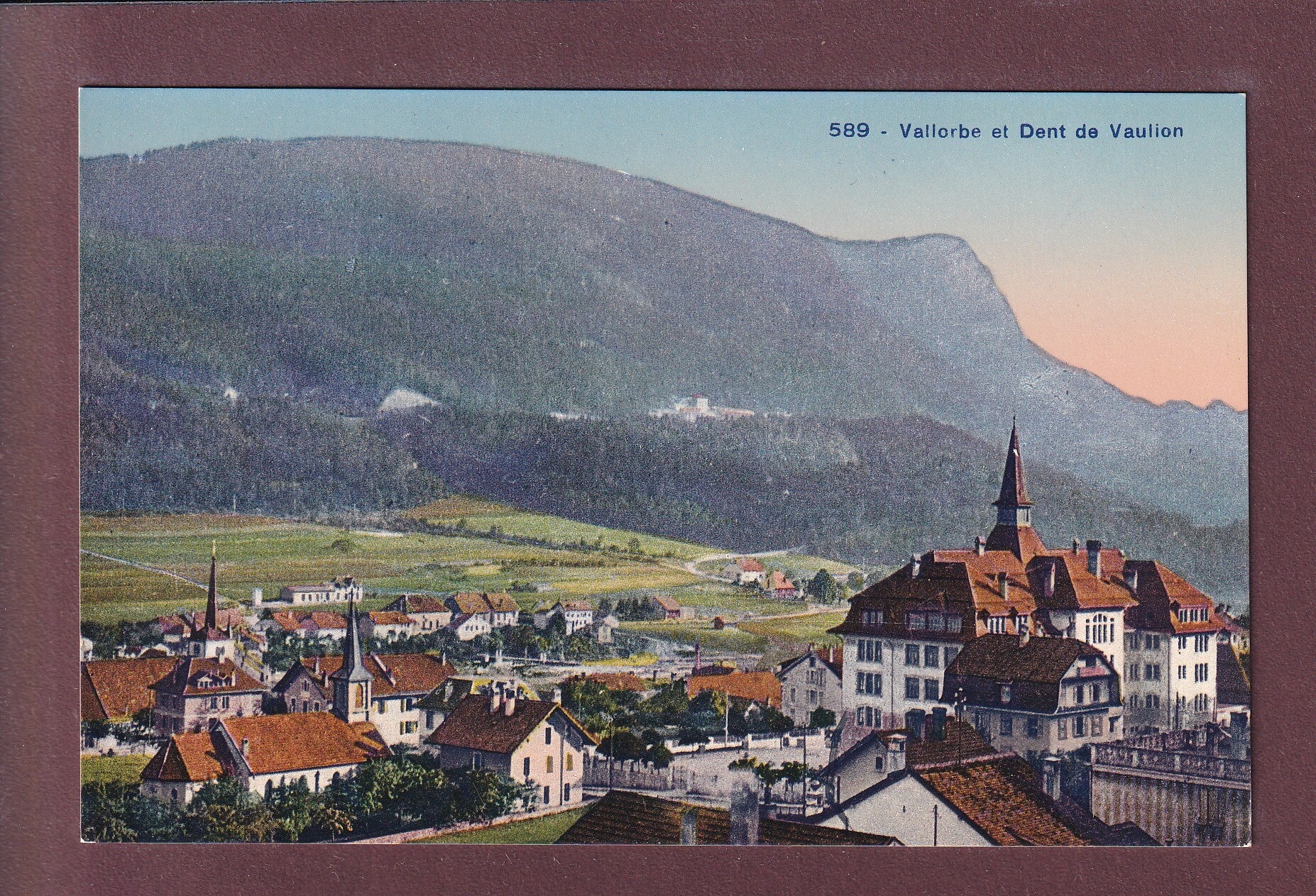VALLORBE - Collège - Dent de Vaulion