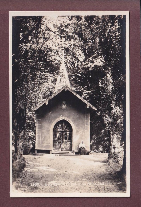 ESTAVAYER - Chapelle du Saint Eloi - Tricotteuse
