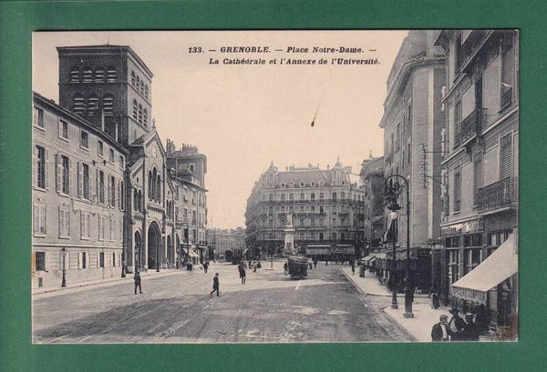 GRENOBLE - Place Notre-Dame