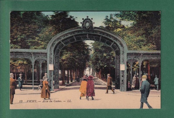 VICHY - Allée du Casino