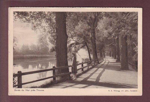 THUN - Am Aareufer