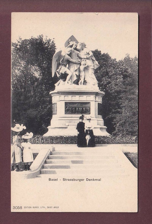 BASEL - Strassburger Denkmal - Leute