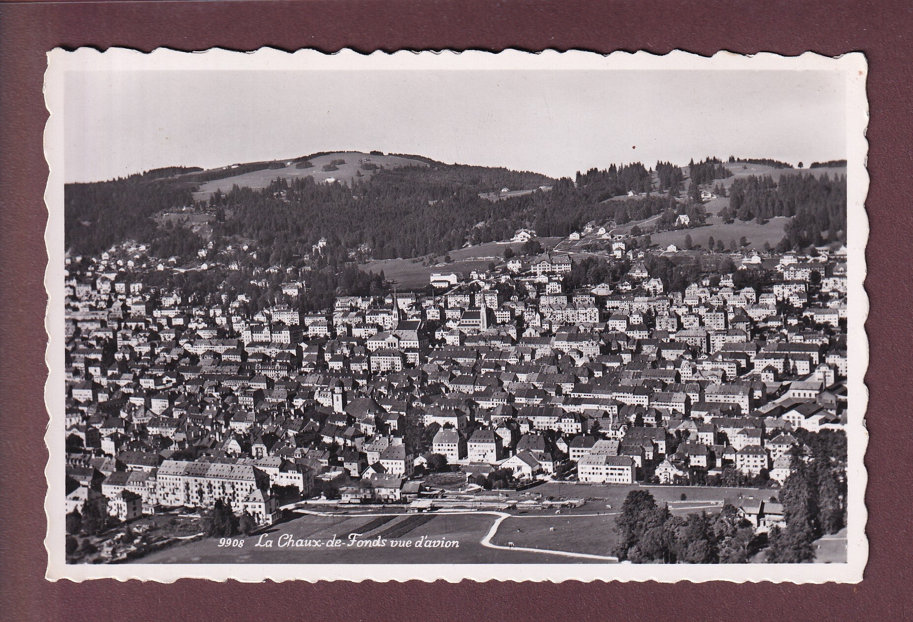 LA CHAUX-DE-FONDS vue d'avion
