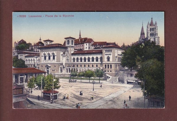 LAUSANNE - Place de la Riponne