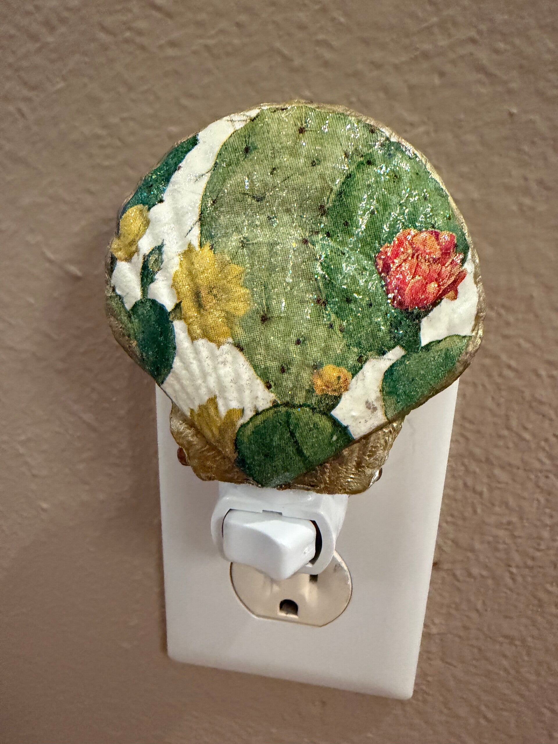 Cactus Flower Nightlight