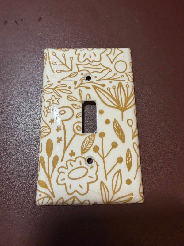 Gold and White Small Single