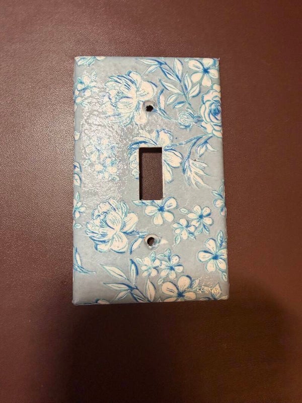 Gray and Blue Small Single