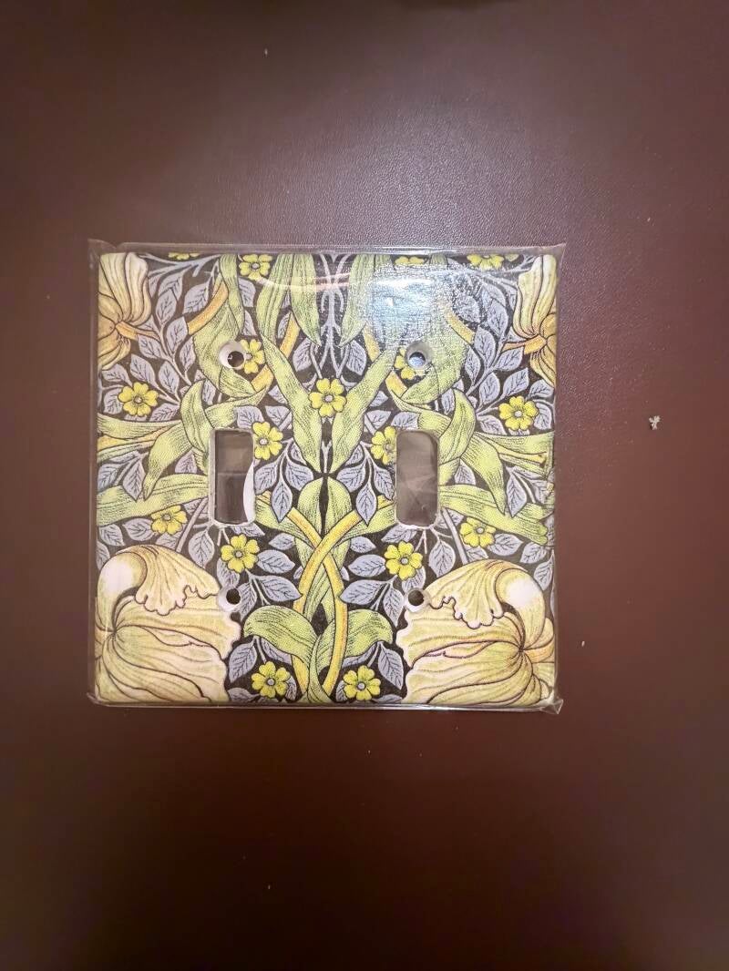 Black and yellow small double