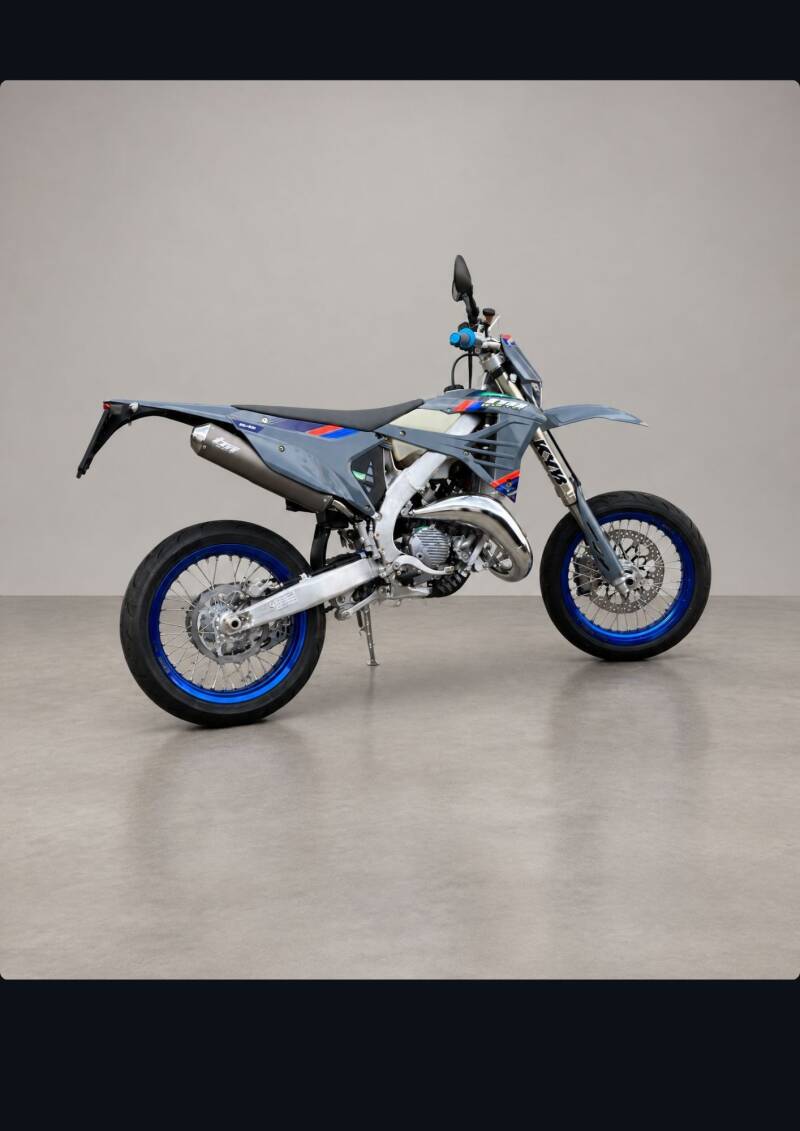 smr125grau-werbeflyer4-standard.jpg